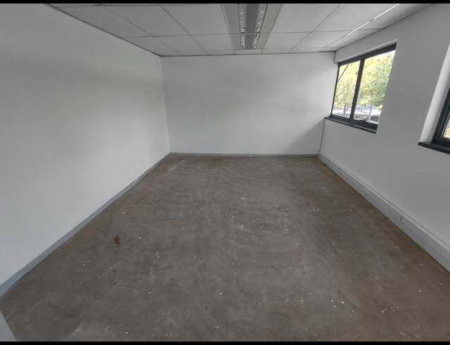 484M² OFFICE TO LET IN RANDJESPARK
